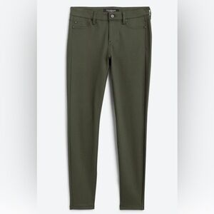 NWT Liverpool Skinny Pant 0 / 25 Petite - Peat green